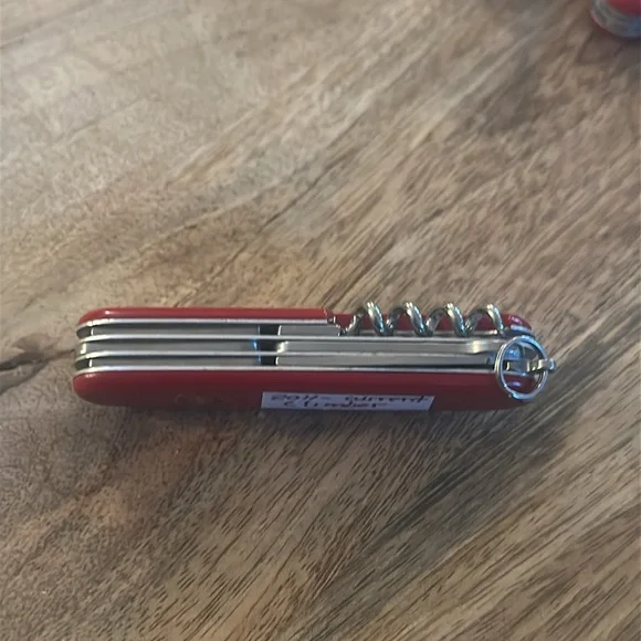 Climber Swiss Army Knife x Victorinox Like New!! - Picture 3 of 8